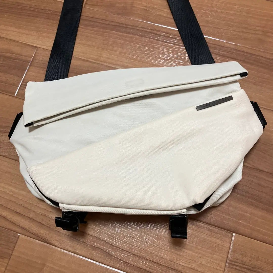 Necesidad Bolsa Para Cadáveres R1 NIID URBANATURE | ニード ボディバッグ R1 NIID URBANATURE