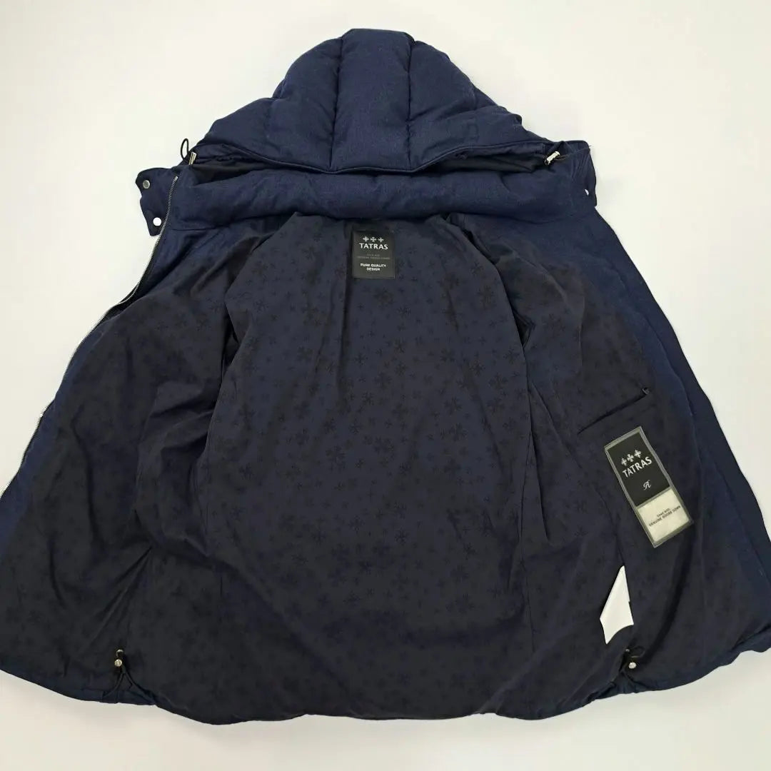 Superb condition ★ Rare size 04 TATRAS Domitiano down jacket navy