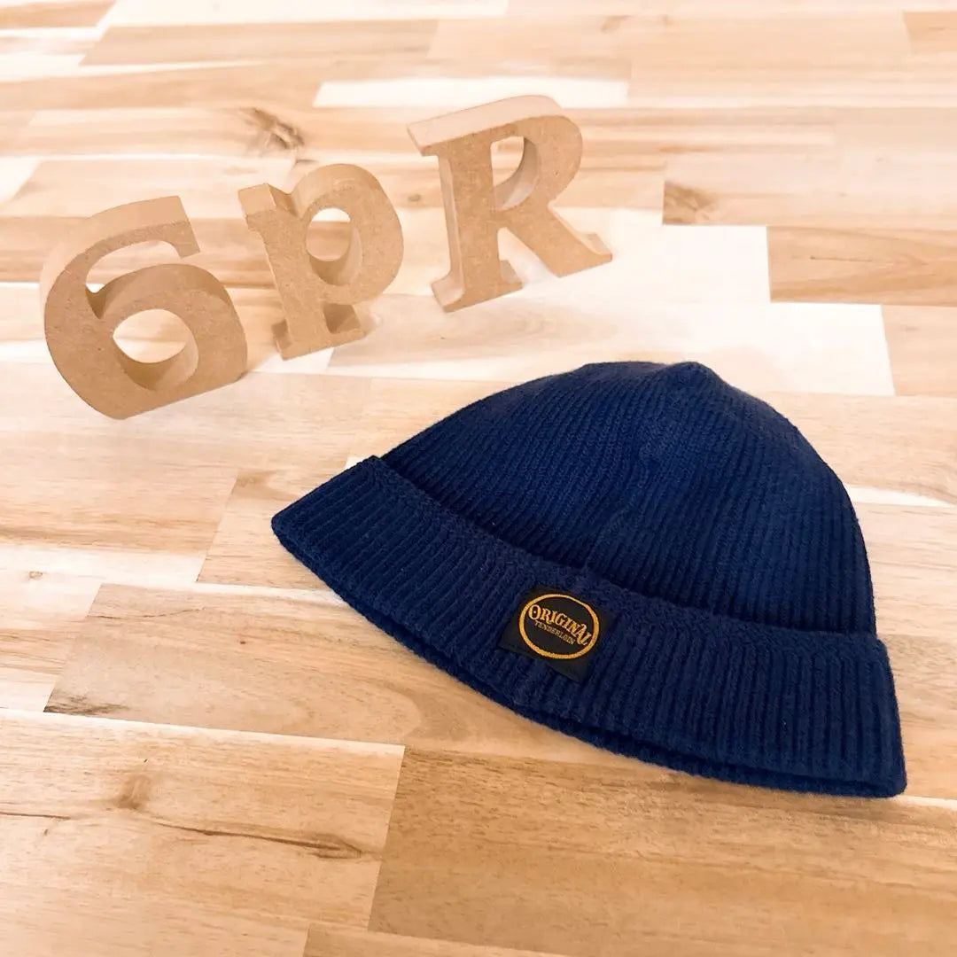 [Tenderloin] Gorro de punto con parche cuadrado original a rayas azul marino