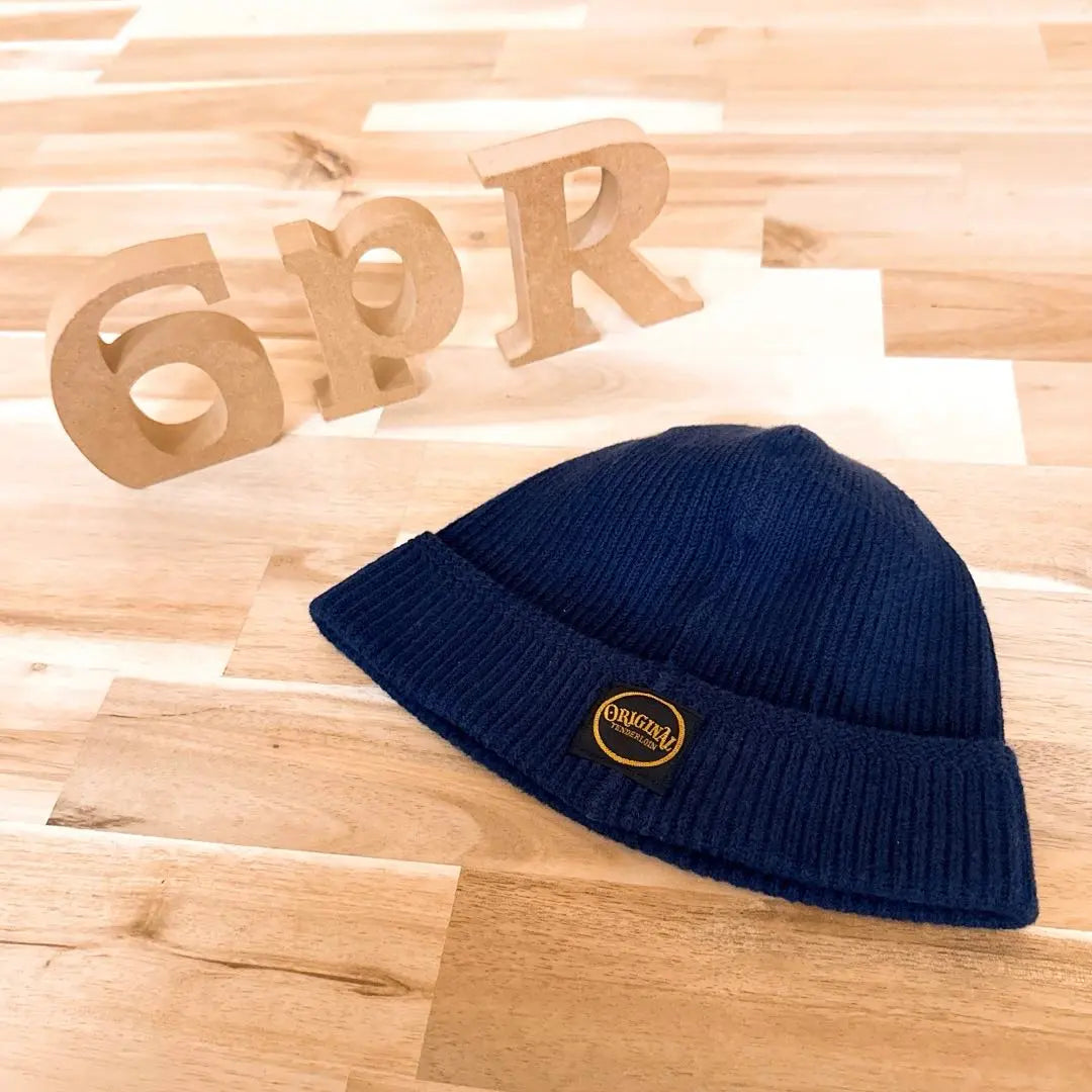 [Tenderloin] Gorro de punto con parche cuadrado original a rayas azul marino