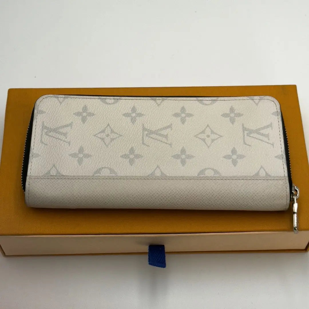 Louis Vuitton [Highest quality] Taigama Rajppie Wallet Vertical Long Wallet