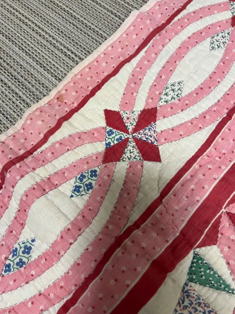 Antique quilt ✴︎ ga skilt