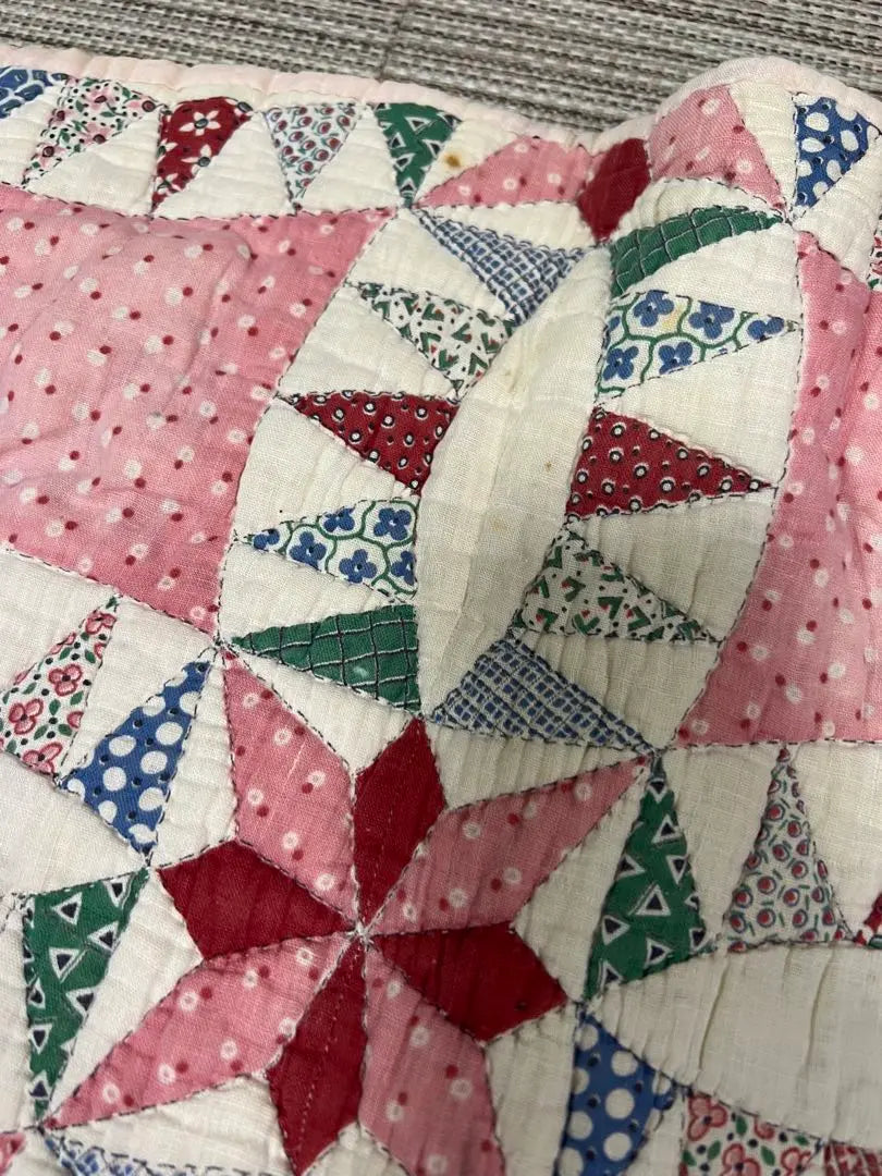 Antique quilt ✴︎ ga skilt