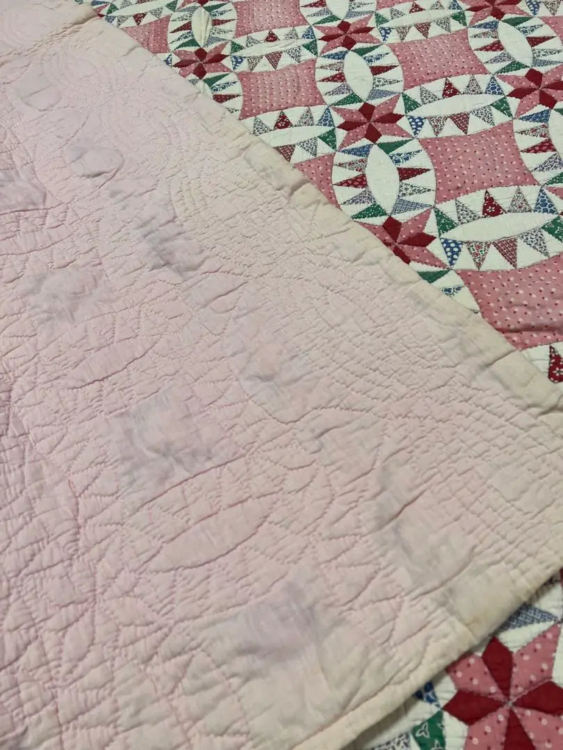 Antique quilt ✴︎ ga skilt