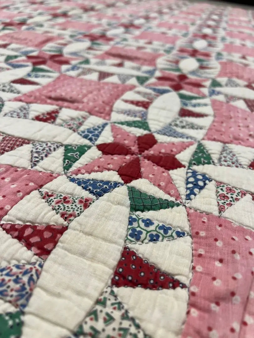 Antique quilt ✴︎ ga skilt