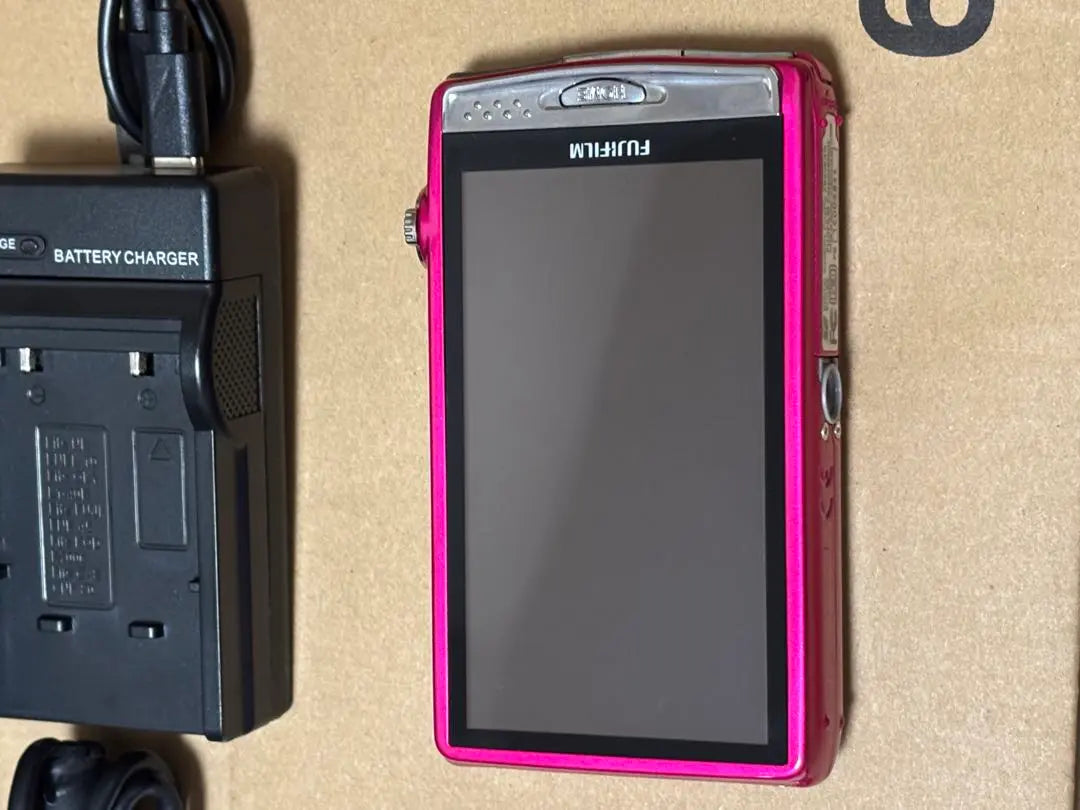 FUJIFILM FinePix Z950 EXR Pink