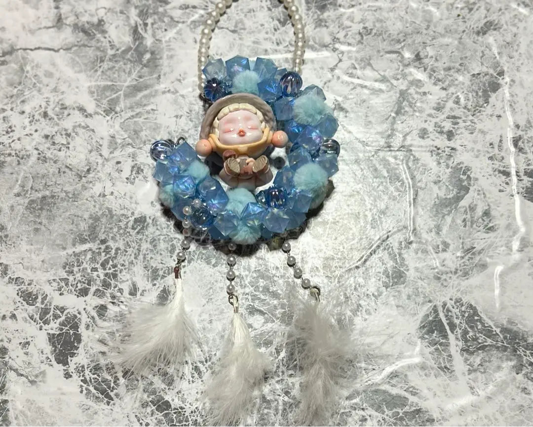 Bead wreath blue moon shape