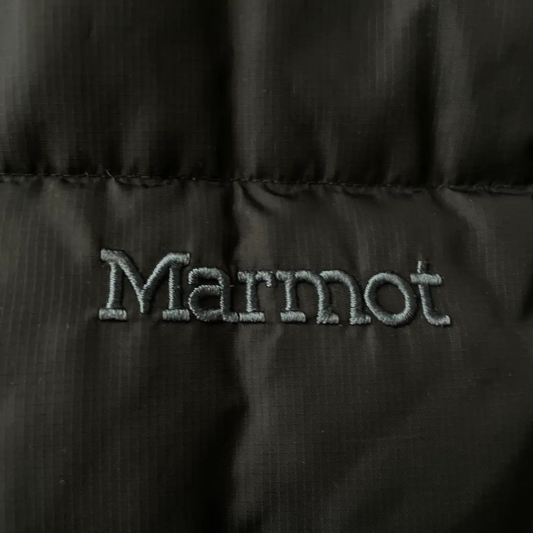 00'S MARMOT Chaqueta de plumas Marmot con logo negro | Marmota de los años 2000