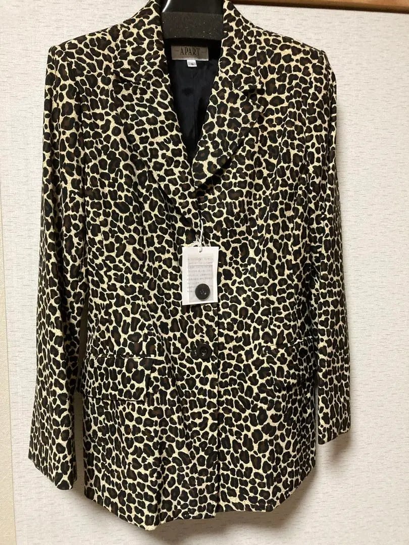 New Leopard print tailored jacket M