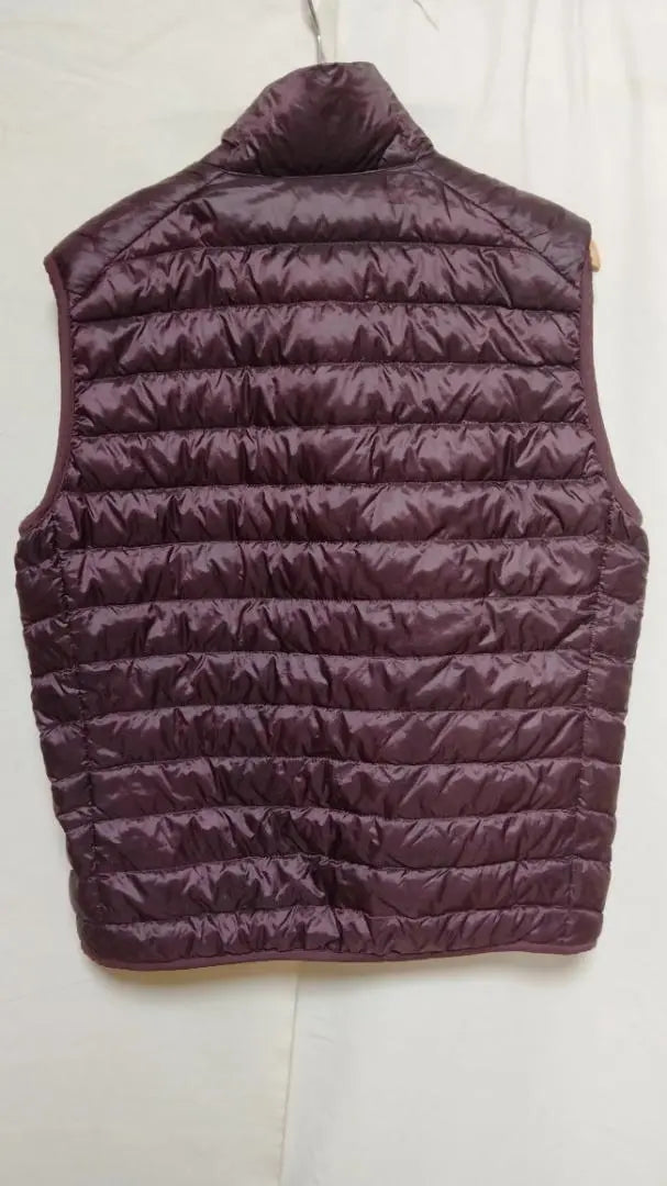 UNIQLO Ultra Light Nylon Down Vest Red Wine Down 90 Feather 10L