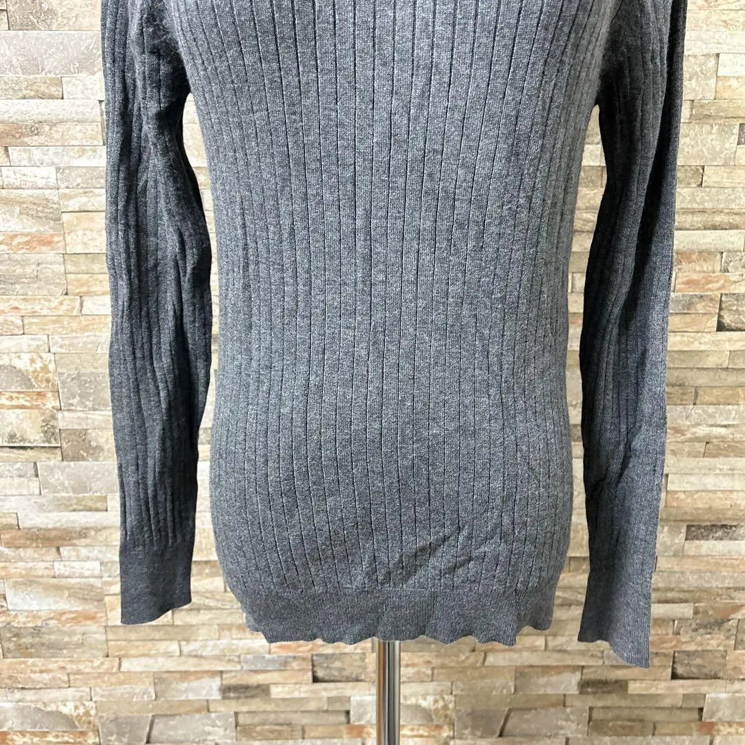 [GU] Knit cut and sew V-neck rib pullover Unicolor