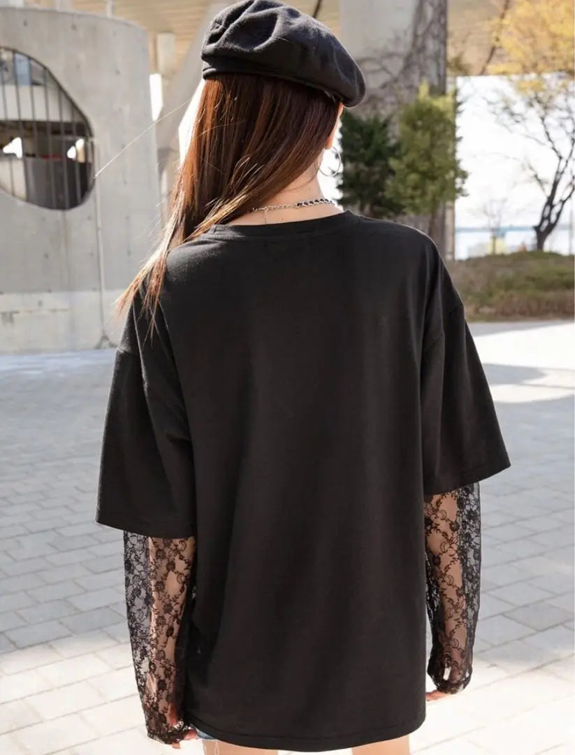 Lace sleeve T-shirt black