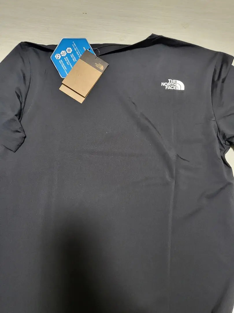 THE NORTH FACE New, unused short-sleeved T-shirt, black, L