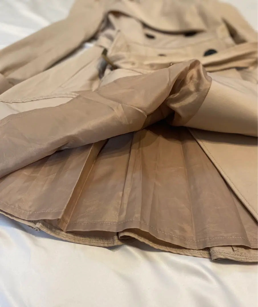 ☆Price reduction available [Reland Tulle] Beautiful trench coat, beige, size 1