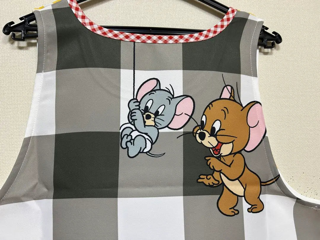 New and unused Tom and Jeerry Childcare Apron