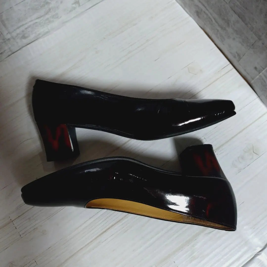 Ginza Kanematsu Enamel Pumps 22.5