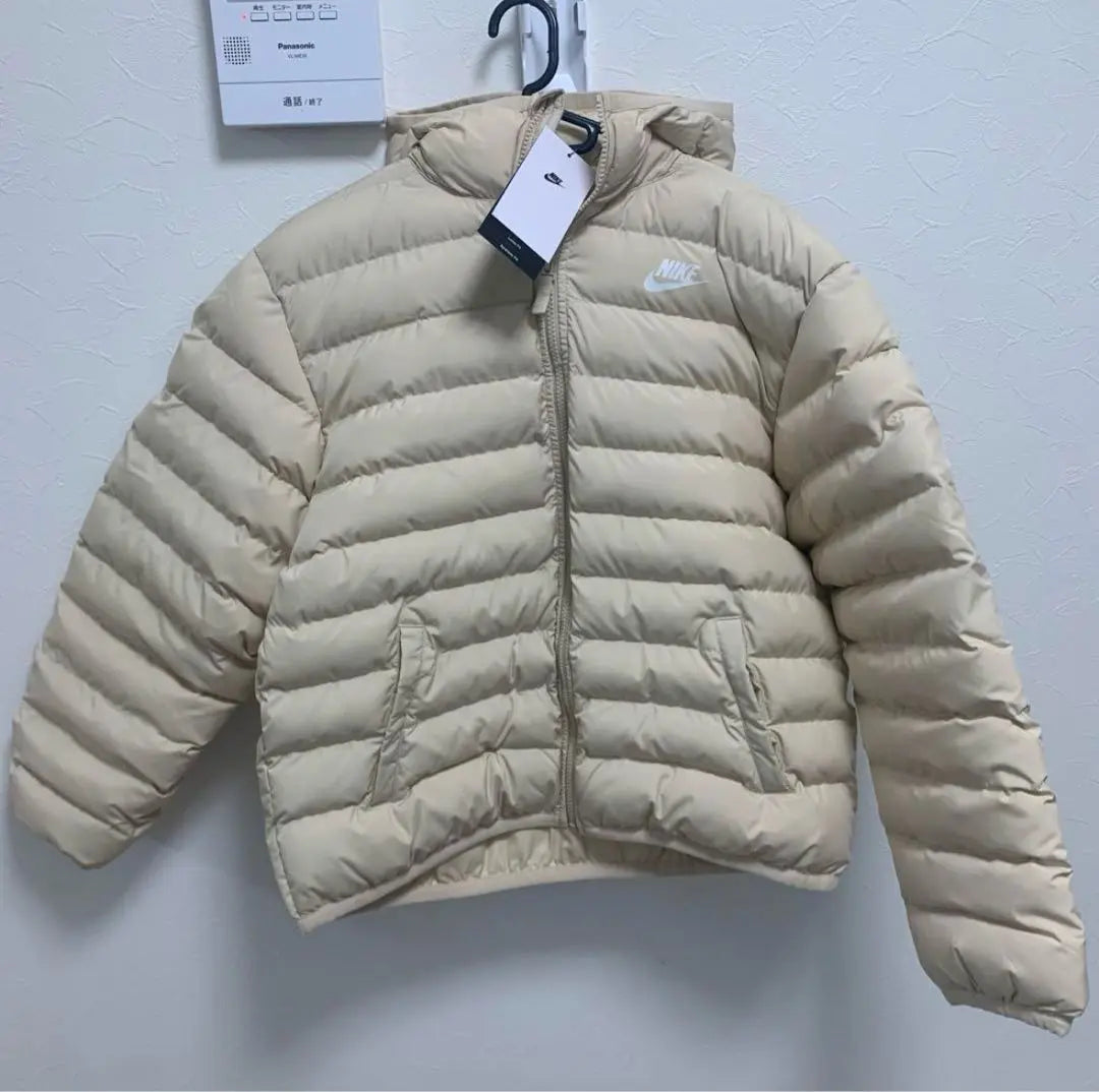 [New unused] Nike Nike down jacket beige | 【新品未使用】NIKE ナイキ　ダウンジャケット　ベージュ