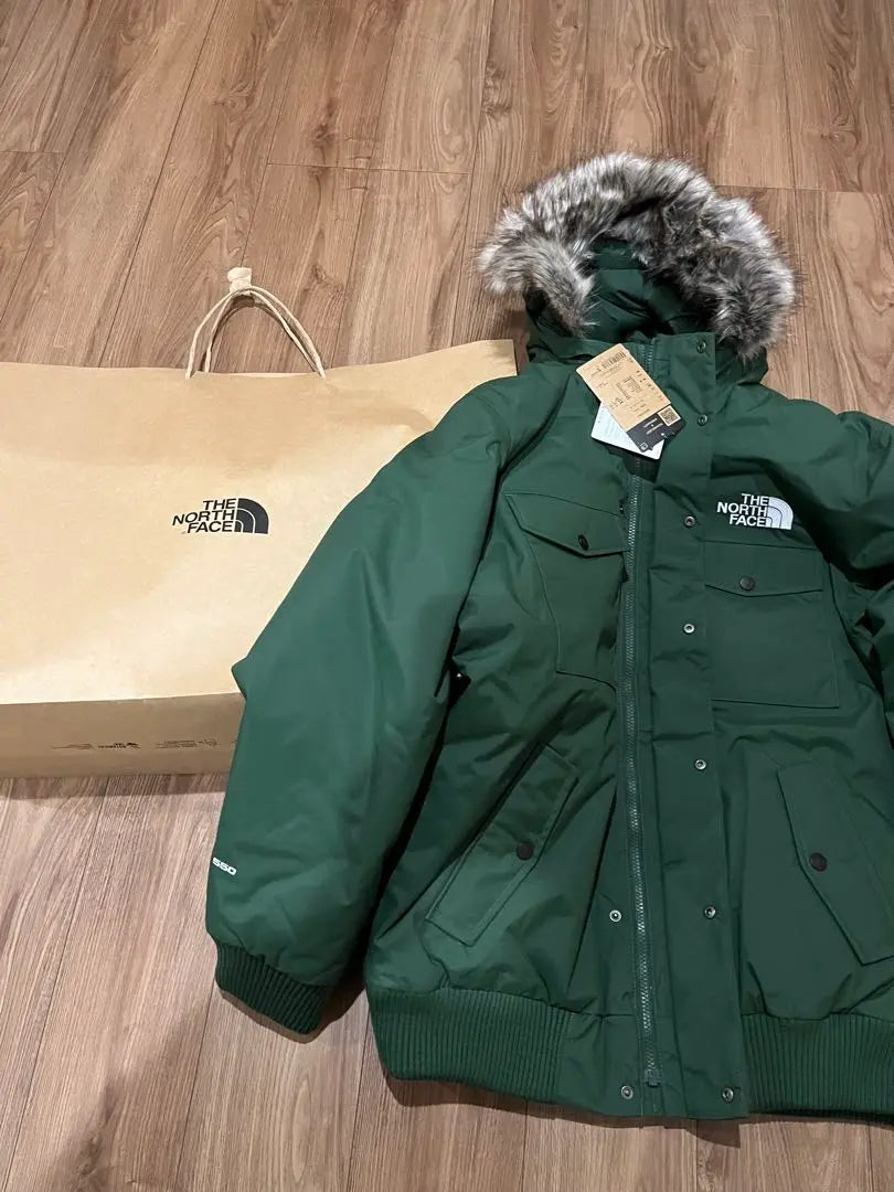 North Face Gossam Down Green Sold Delined Product