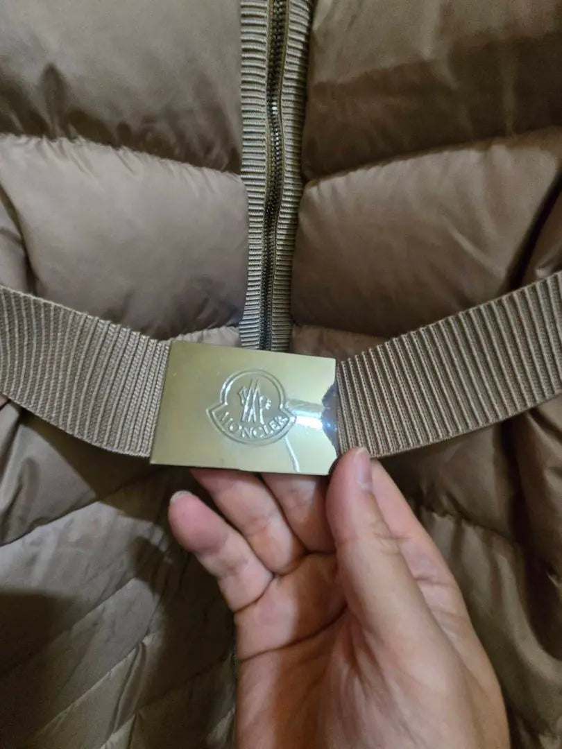 La reducción de precio no se puede reducir 330.000 productos hermosos Moncler FABREFUR abrigo de plumas