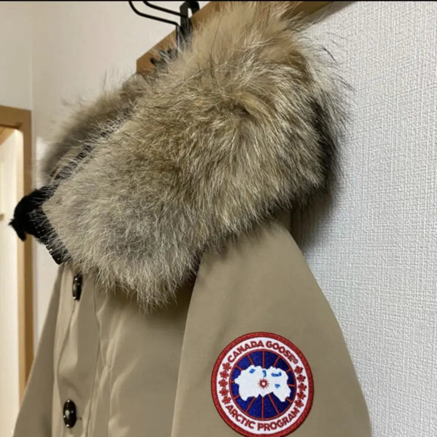 Canada Goose Jasper Beige Down Jacket