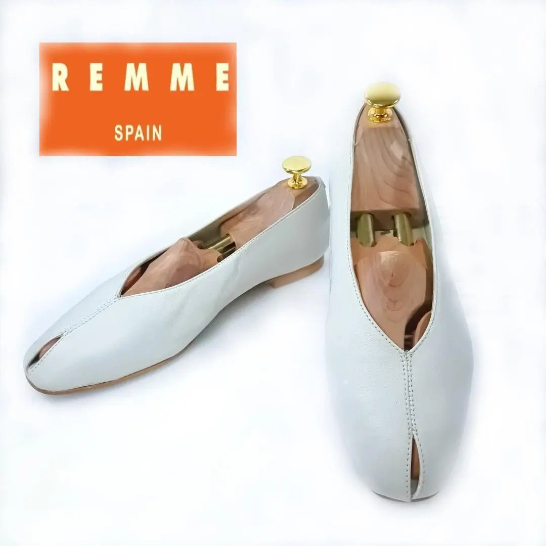 Good condition REMME pumps open toe 37 flat white