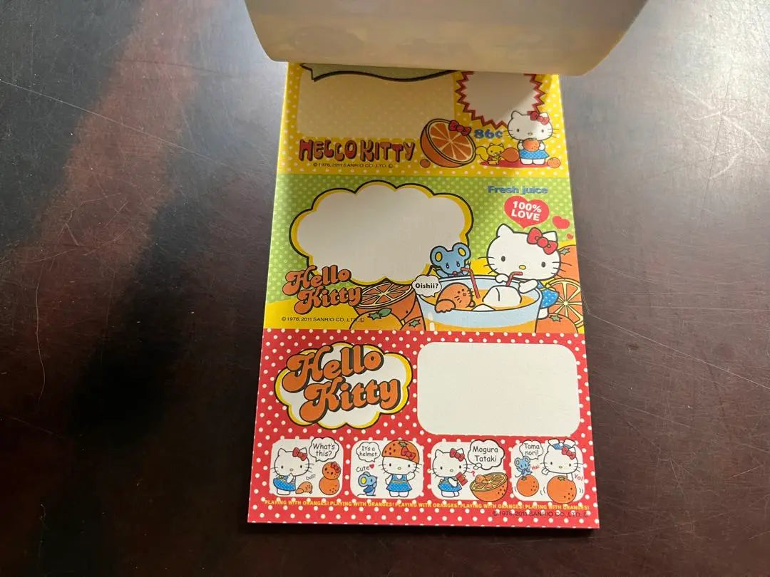 Notas de Hello Kitty con pegatinas Heisei Retro