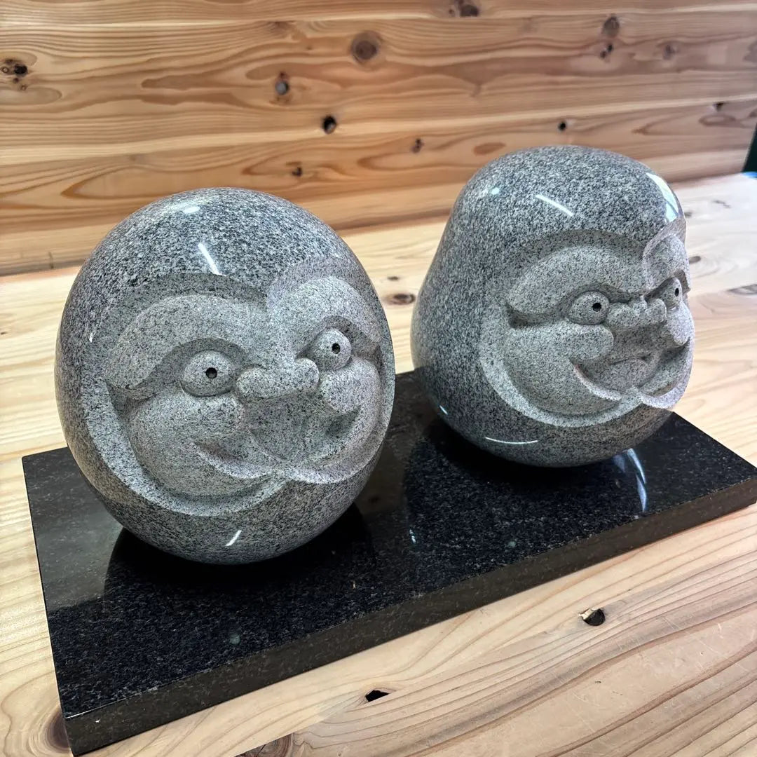 Stone statue, statue, stone, stone, daruma ornament, two-piece set, with stand