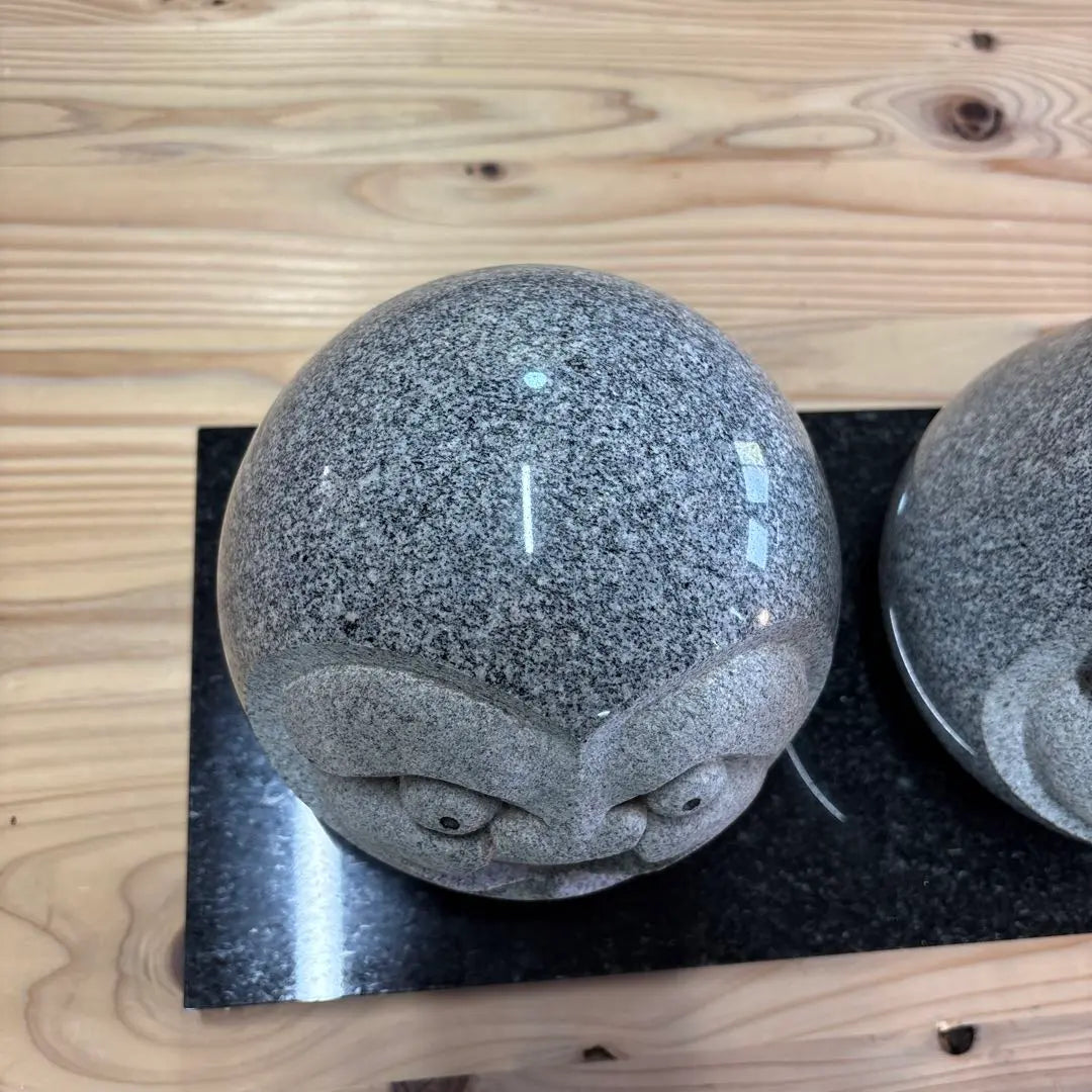 Stone statue, statue, stone, stone, daruma ornament, two-piece set, with stand