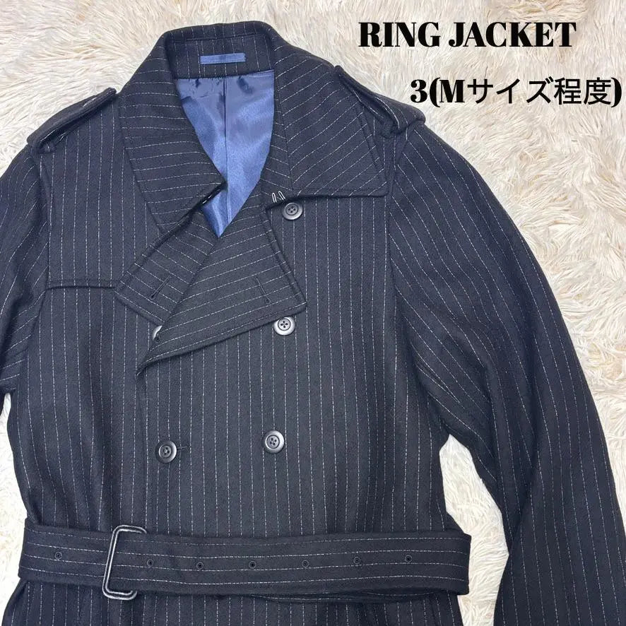 Gabardina RING JACKET en buen estado, doble botonadura, fabricada en Japón, de lana, con cinturón negro