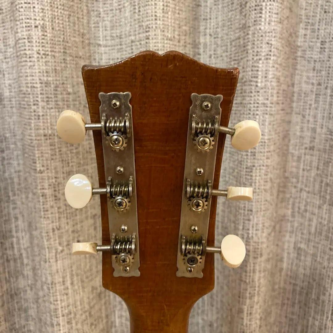 Gibson LG-0 Acoustic Guitar Made in 1966