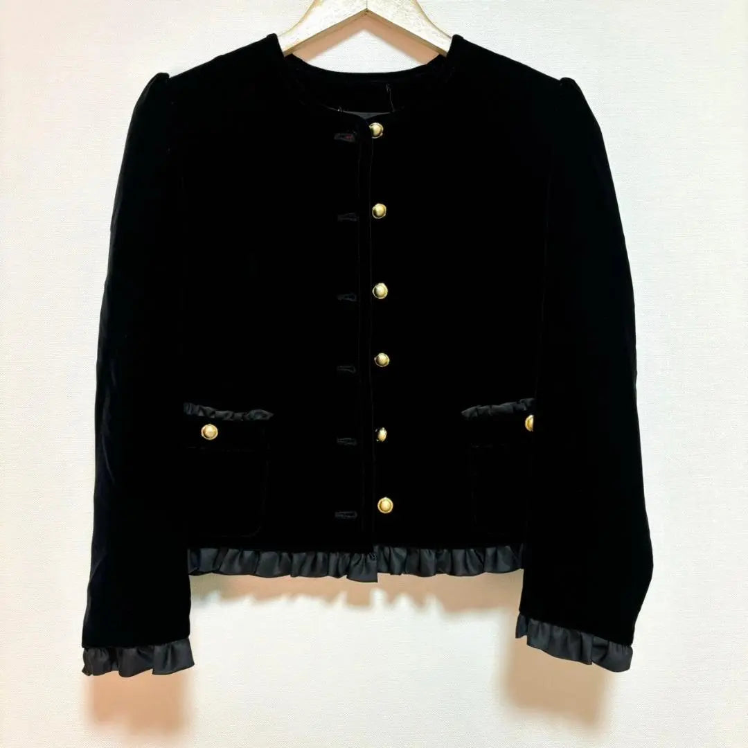 Excelente estado Chaqueta de terciopelo Leilian negro 9 sin cuello botón dorado | 極美品 Leilian ベロアジャケット 黒 ブラック 9 ノーカラー 金ボタン