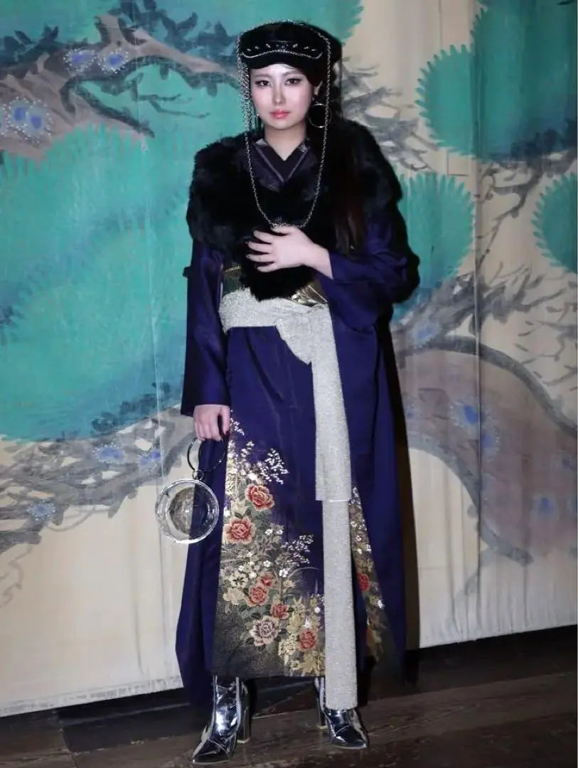 Furisode Full Set, Beautiful Condition, Gold-Threaded Purple