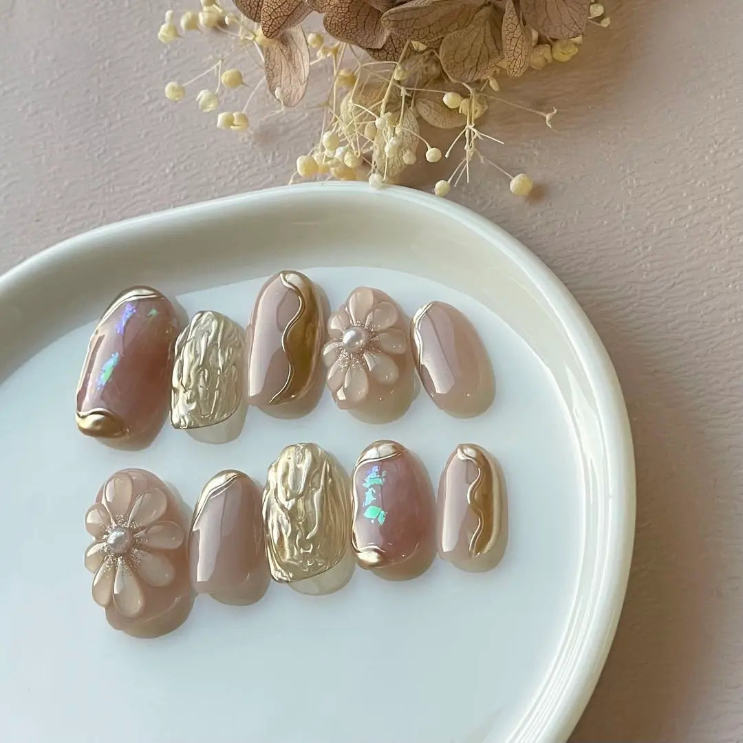 [Orden de tamaño] Uñas con flores regordetas y puntas de uñas con matices