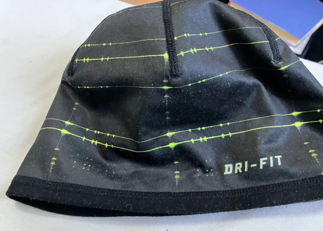 NIKE DRI FIT Beanie