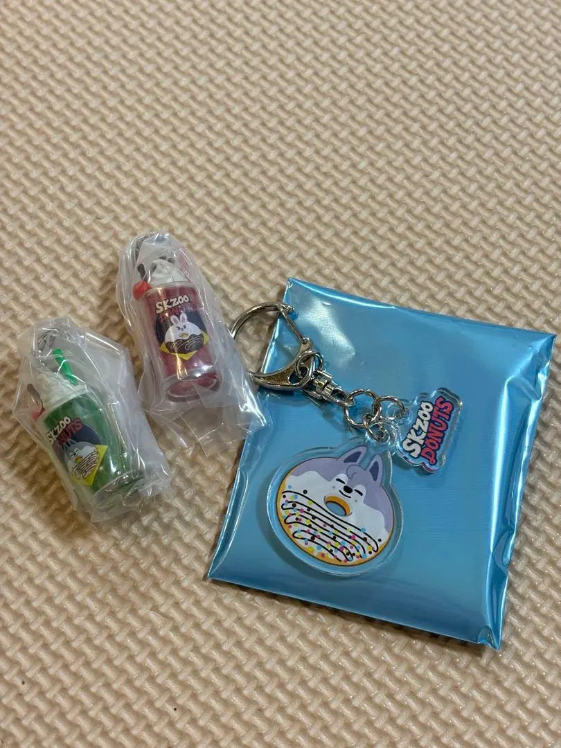 [Uni-san only] SKZOO retro glass (chaniribi) and acrylic key chain