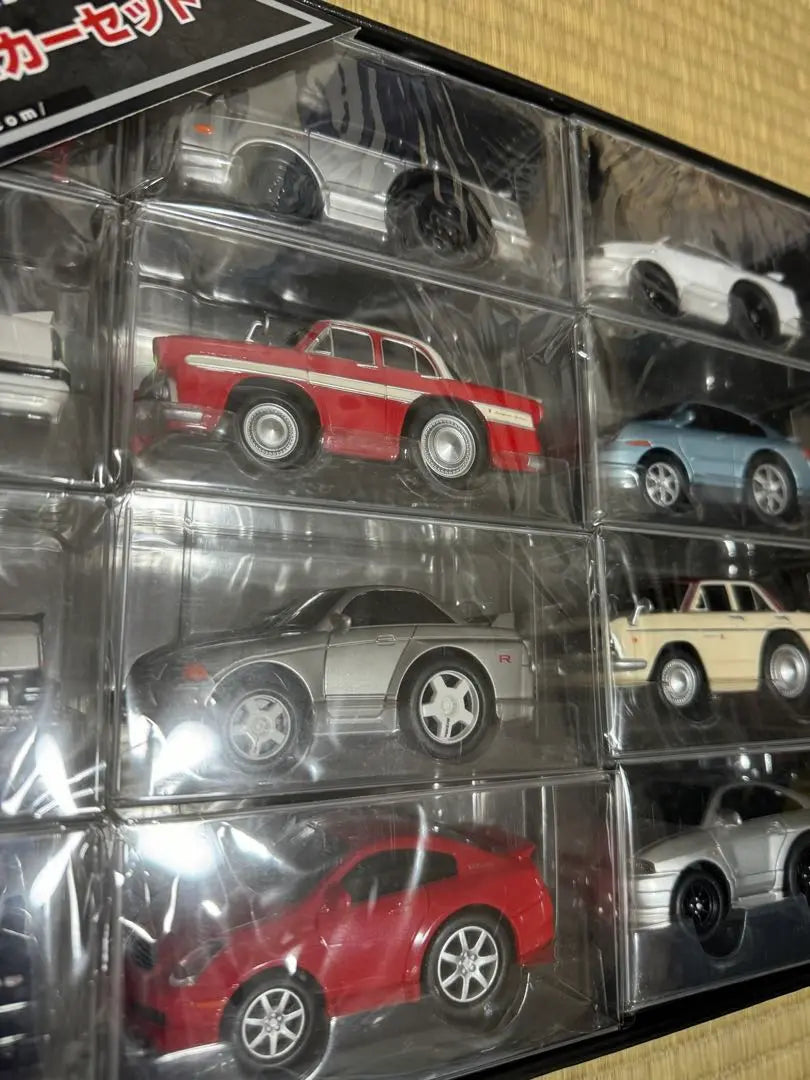 Must see! Nissan @car.110 CAR Collection Limited Edition 12-Piece Set