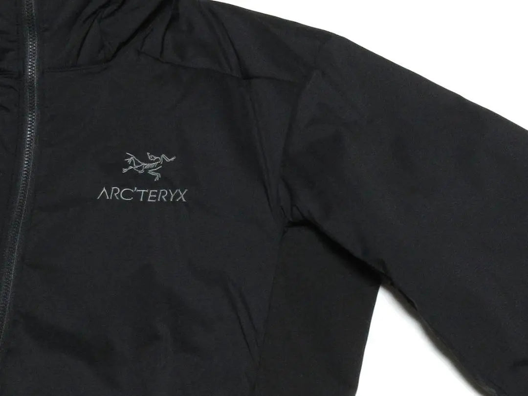 New domestic genuine product purchased at a direct store Arc'teryx 23AW Atom Hoody Men's S Black