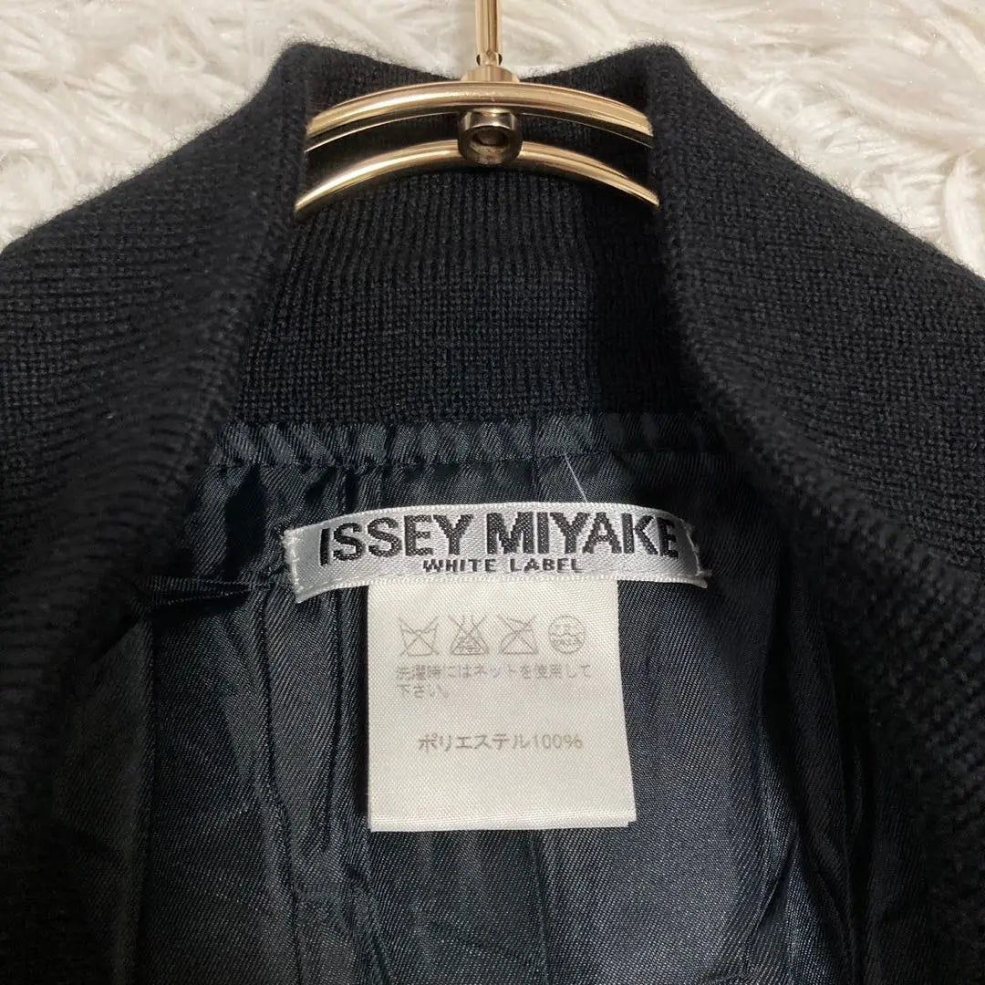 ISSEY MIYAKE Blouson Black M 2 Pleated Stylish