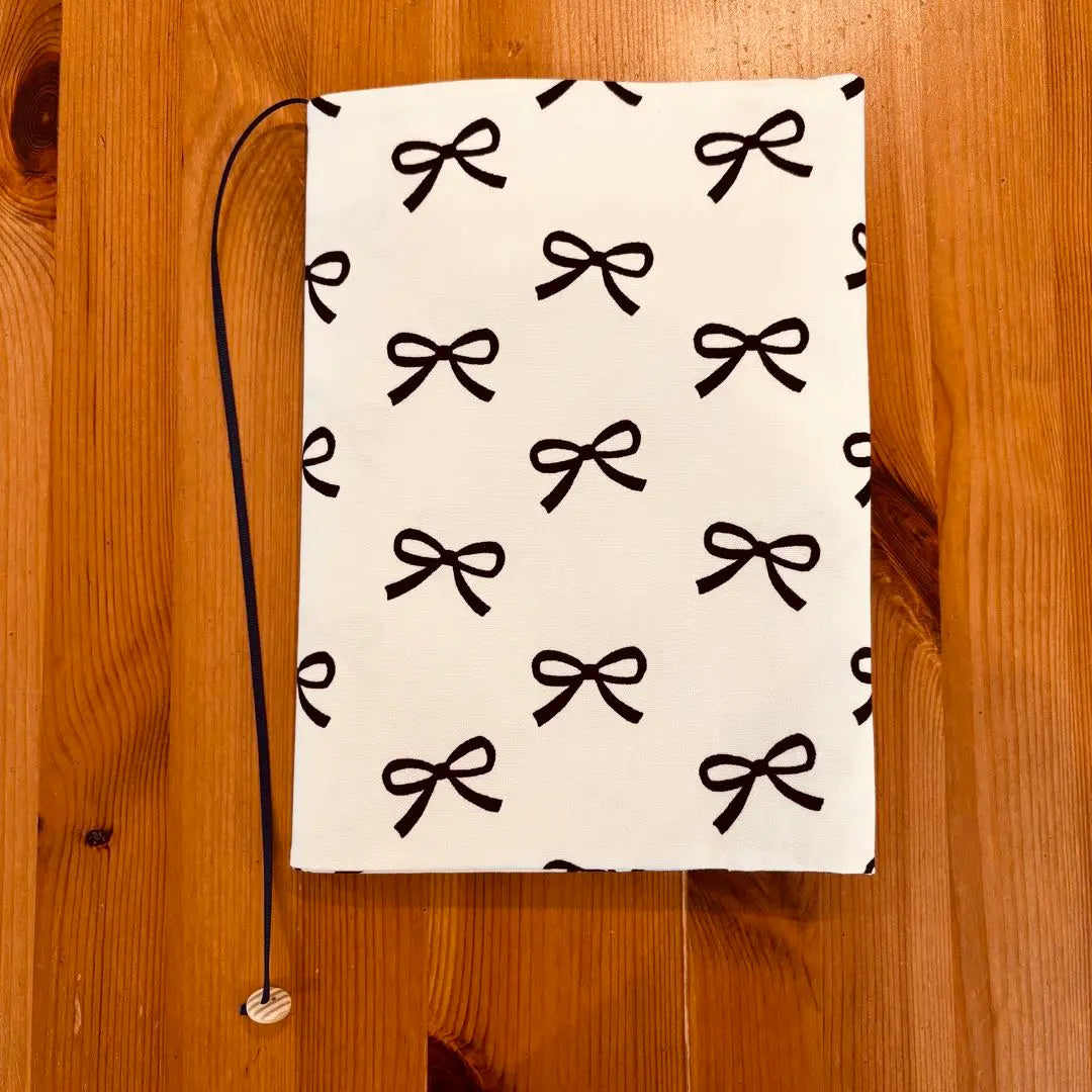 Funda de libro hecha a mano B5, libro de problemas, cinta, estilo coreano, blanco roto, linda