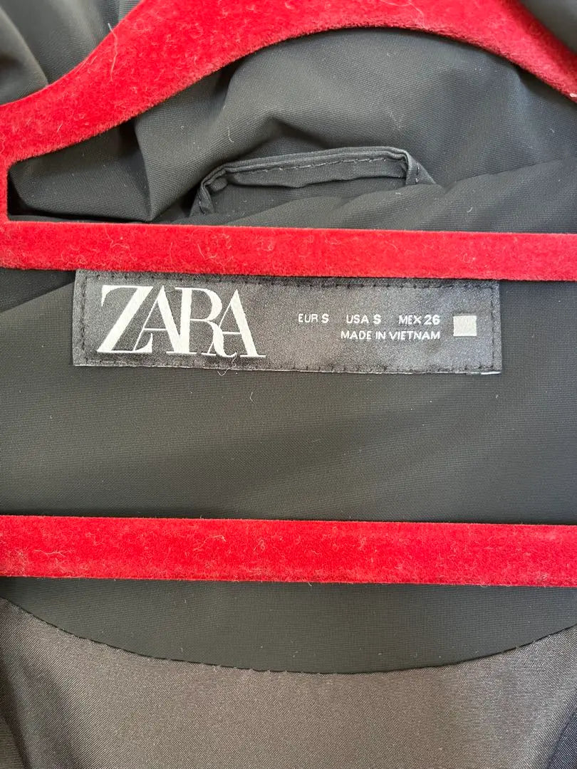 Anorak acolchado con capucha de ZARA Beauty Long Down Frecuente