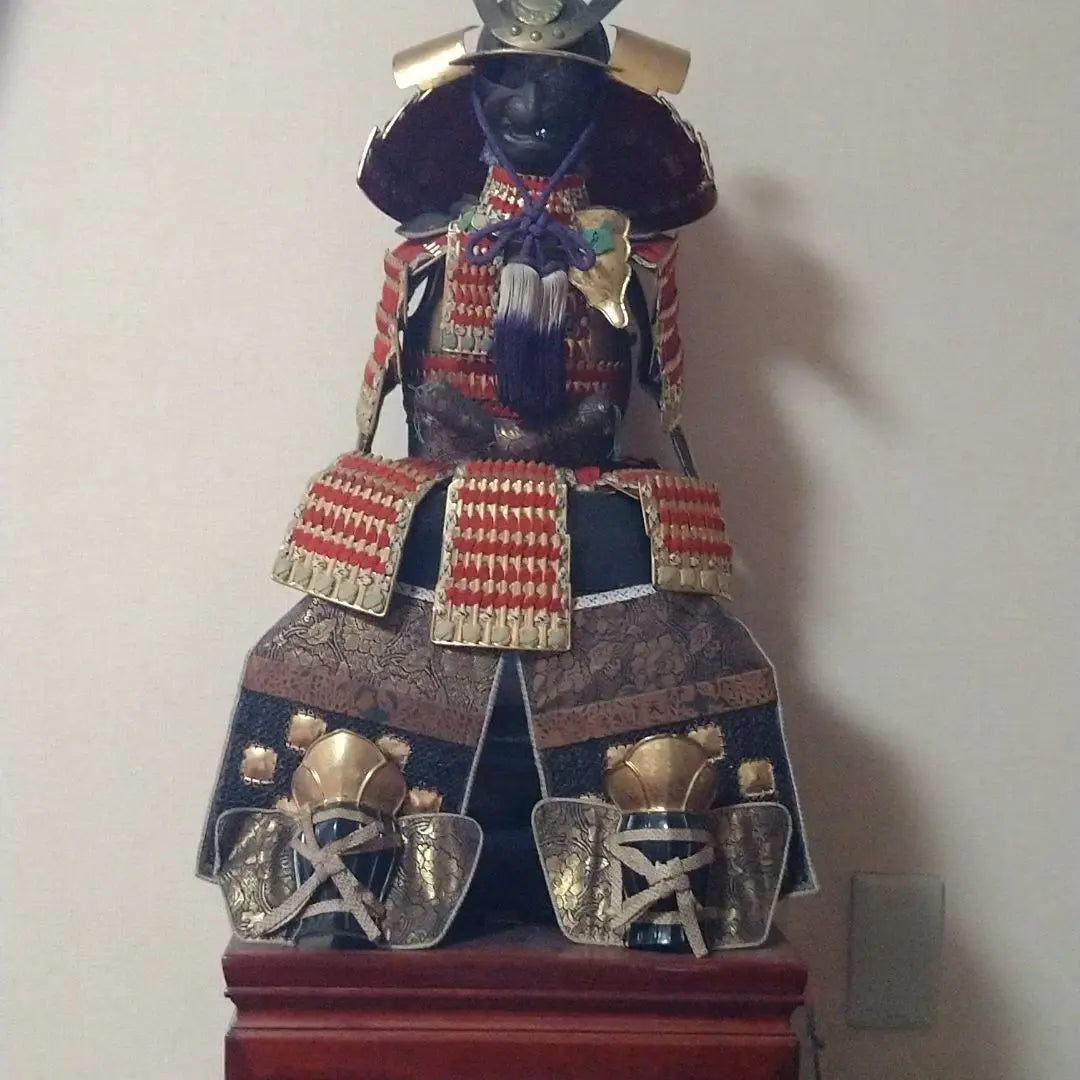 Decoración de armadura (producida por Sokyado Ueda Eijiro, finales del período Meiji a Taisho)