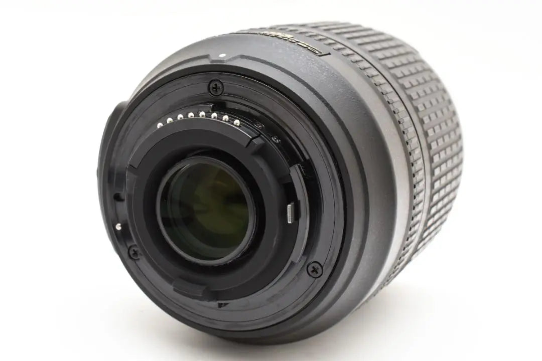 Nikon AF-S DX 18-105 mm f3,5-5,6G B539 de nueva generación