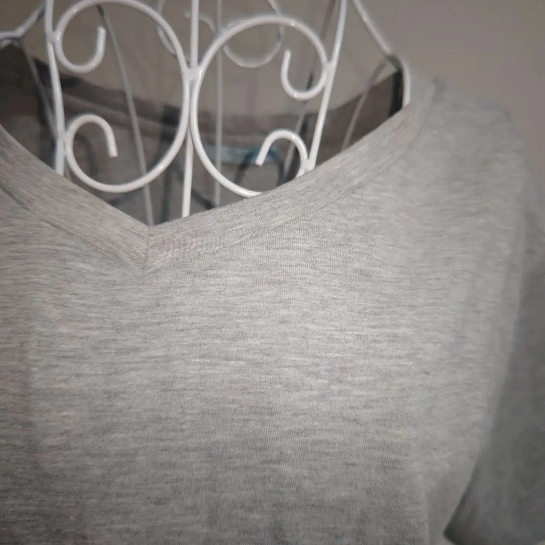 [Popular☆Elegante☆TOPKAPI] Top gris de manga corta cortado y cosido talla M