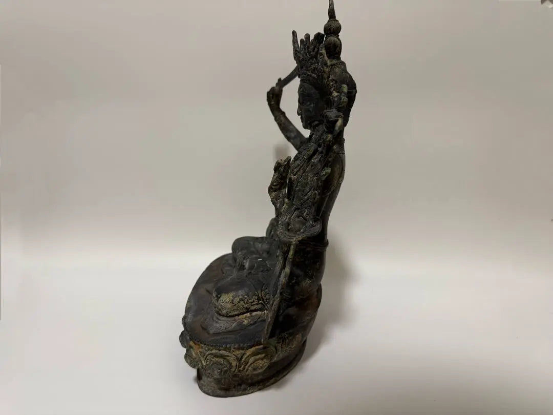 Arte budista Wenju Bodhisattva Buda del Tíbet Alto 29 ㎝ Imagen de Buda de cobre antiguo Peso 2207 g | 仏教美術 文殊菩薩造像 チベット仏 高29㎝ 銅製 旧物 銅仏像 重量2207g