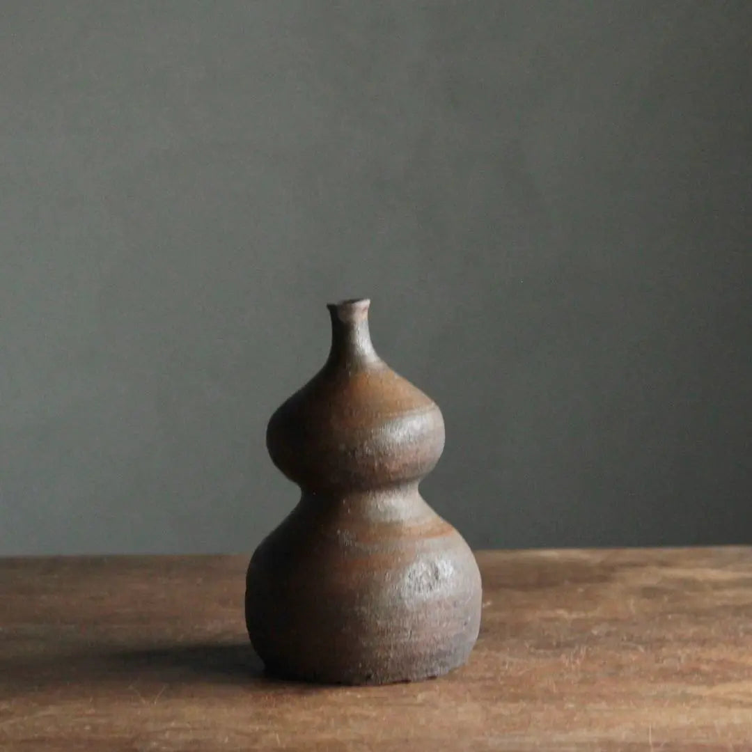 Old Bizen Gourd-shaped sake bottle Bizen ware Sake vessel Muromachi period Antique art Old tools Antique