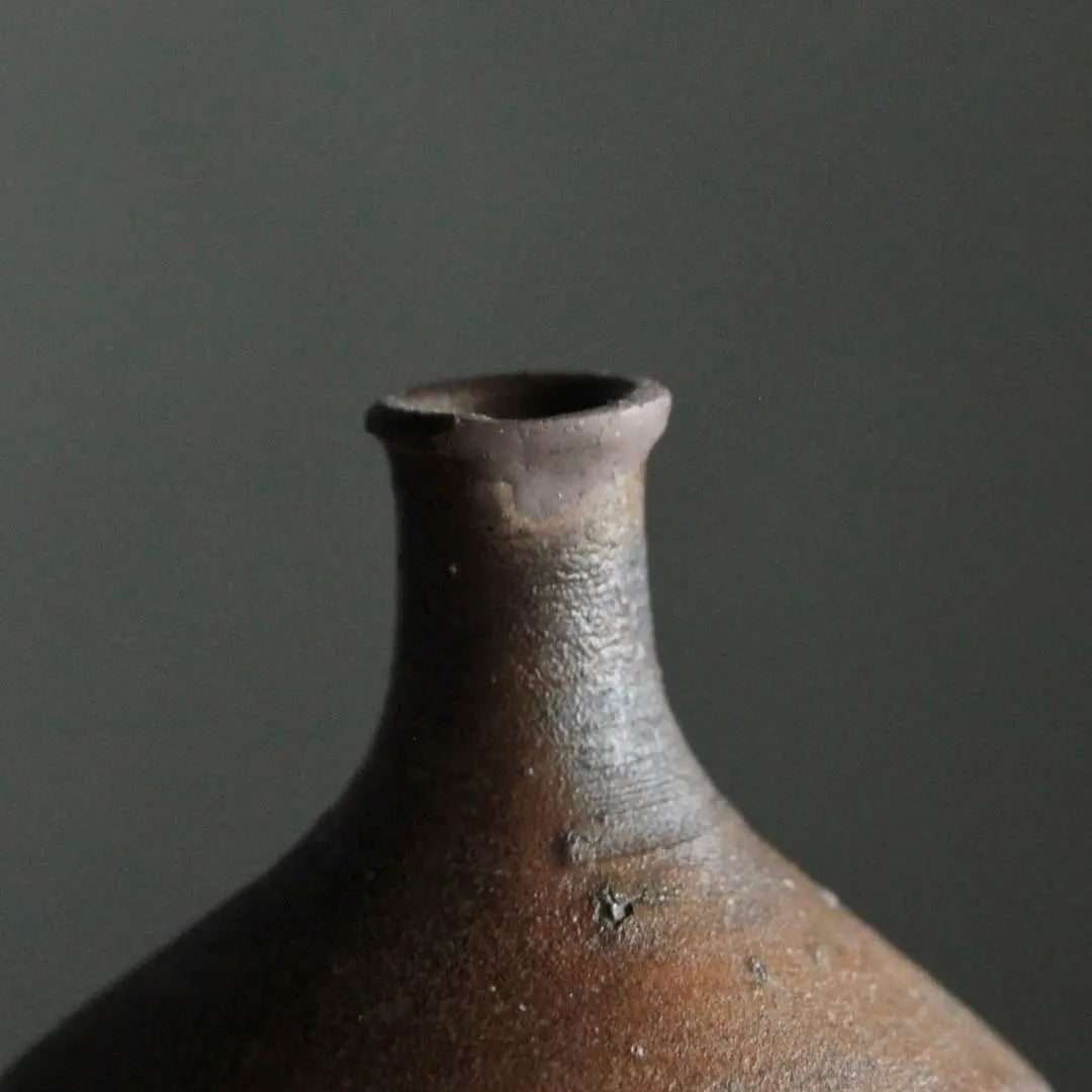 Antigua botella de sake Bizen con forma de calabaza Artículos Bizen Recipiente para sake Período Muromachi Arte antiguo Herramientas antiguas