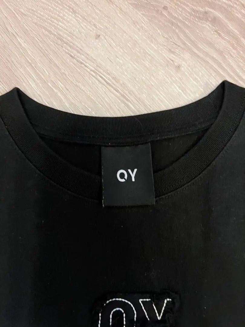 OY Cutting Patch Cropped Tee