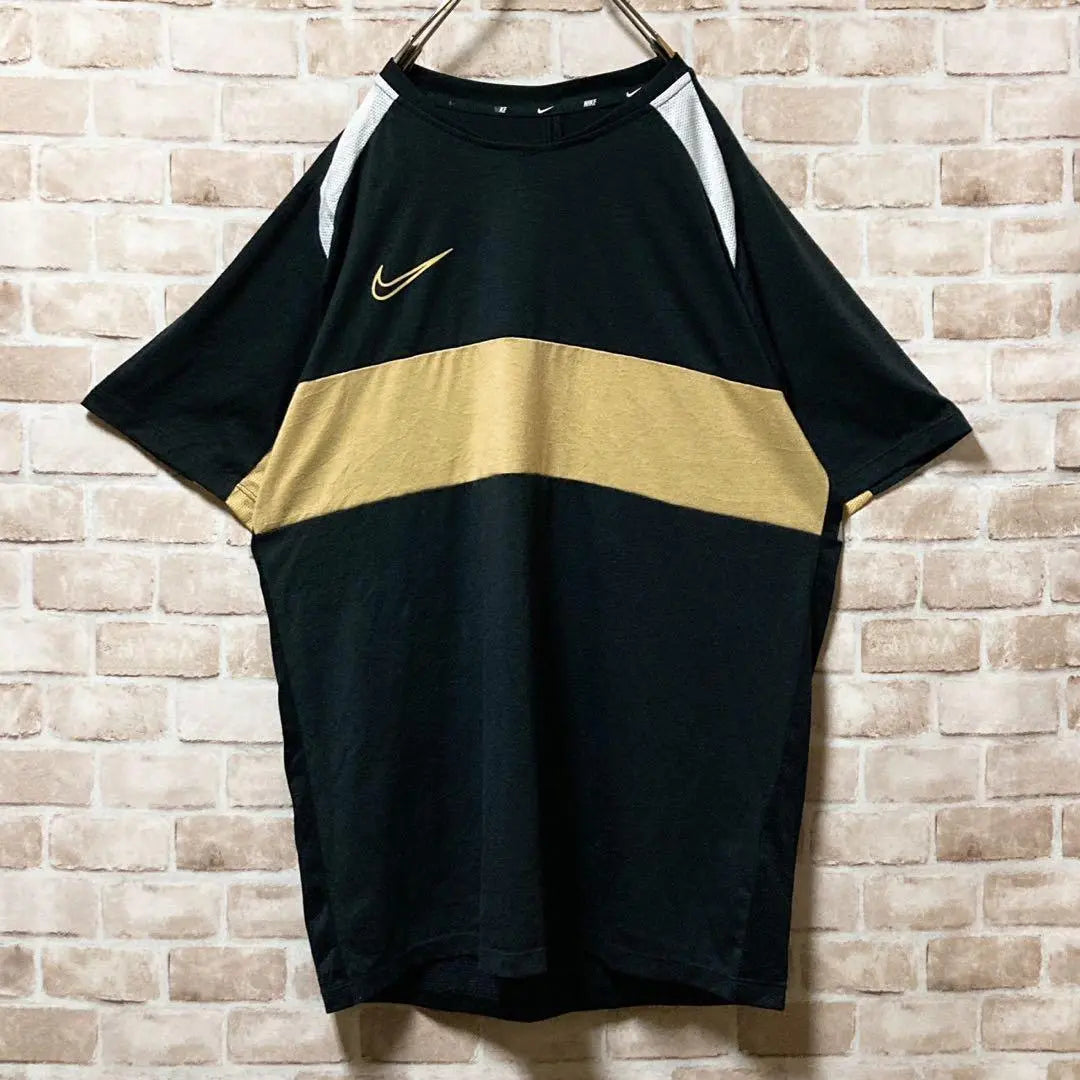 ☆ Logotipo Swoosh ☆ NIKE ☆ Nike ☆ 2 colores ☆ Un punto en el pecho ☆ Negro