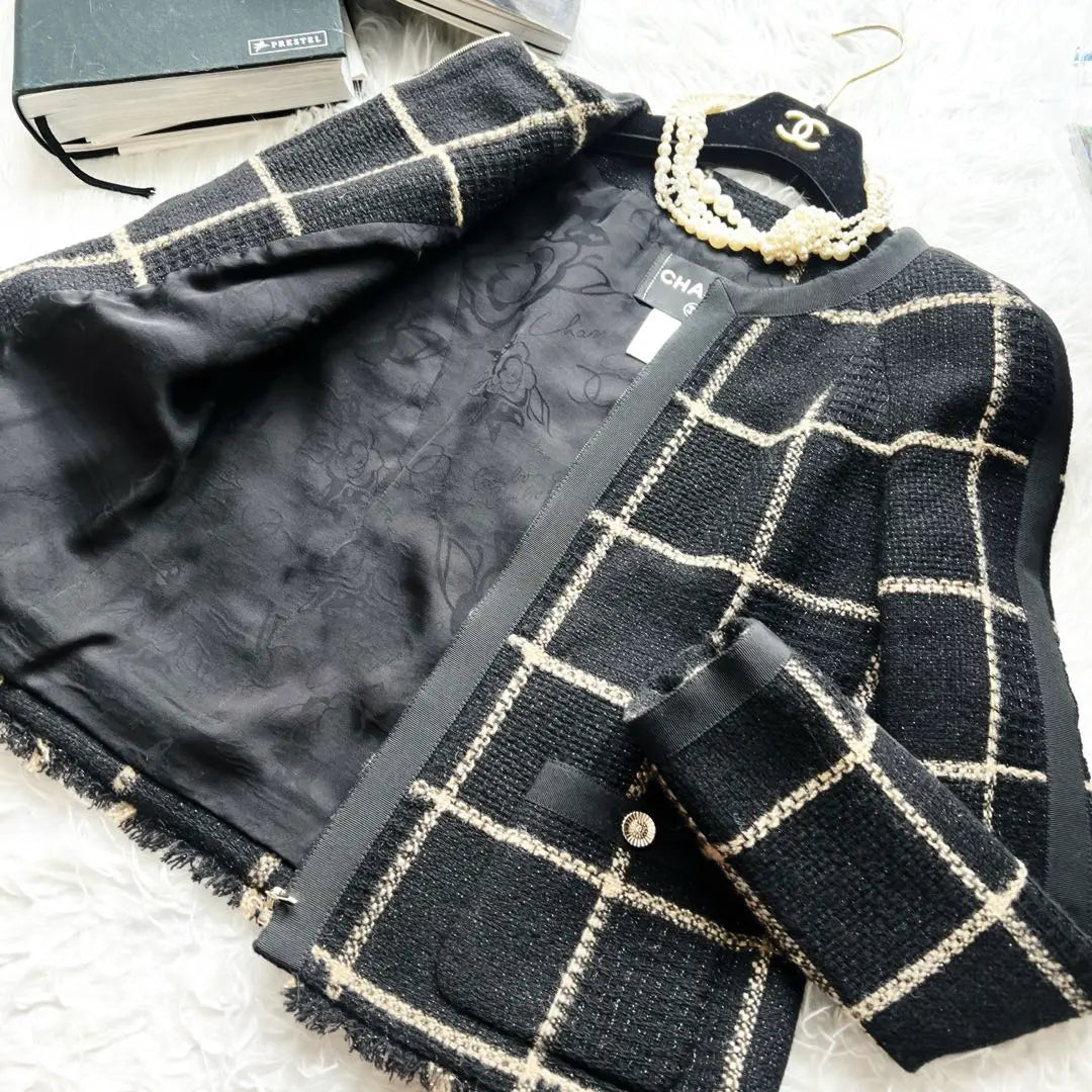 Excellent condition CHANEL Bicolor Black Gold Jacket Tweed | 極美品　CHANELシャネル　バイカラー　ブラックゴールド　ジャケット　ツイード