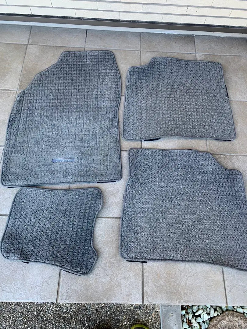 ◾️ Genuine Toyota Prius 30 floor mat ◾️ Shipping included